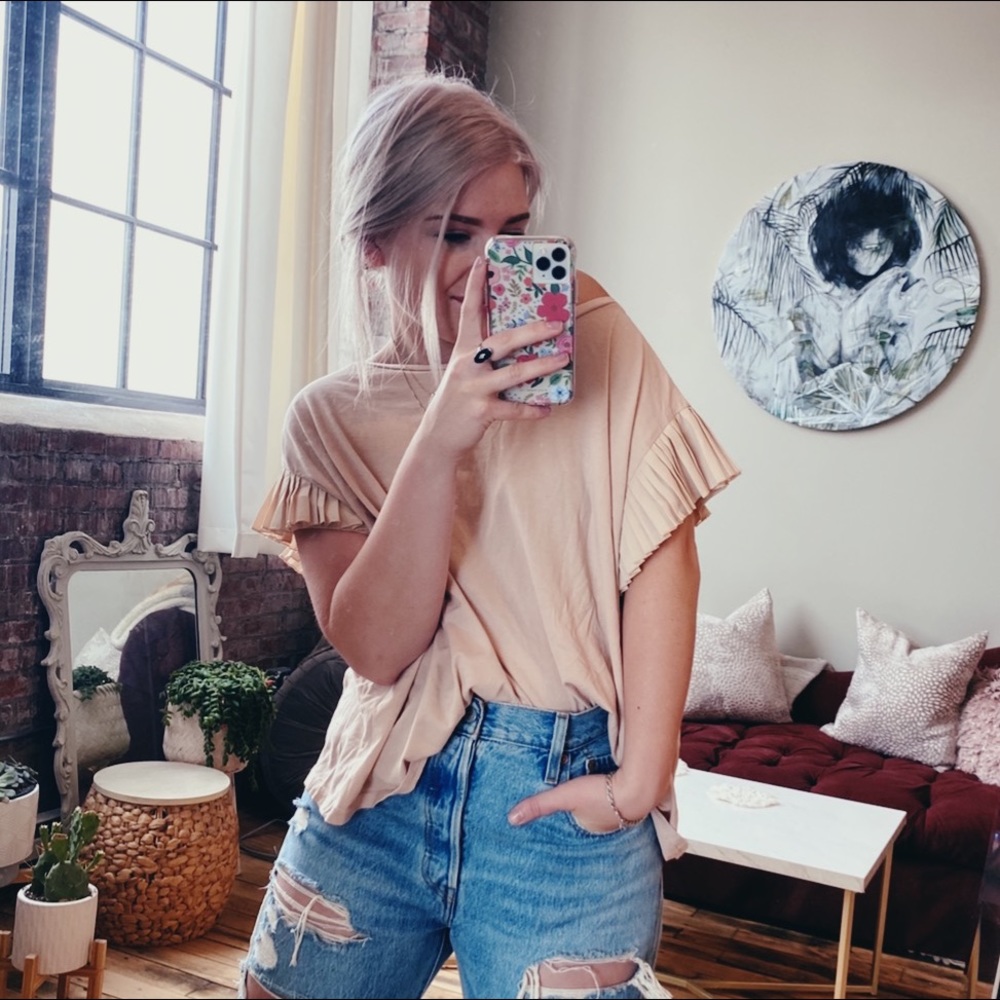VICOLO peach 🍑 Ruffle Off the shoulder top